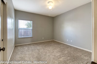 2261Silverplace19