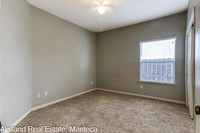 2261Silverplace20