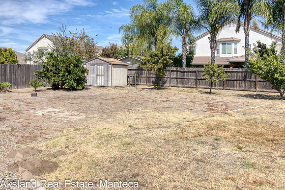 2261Silverplace27