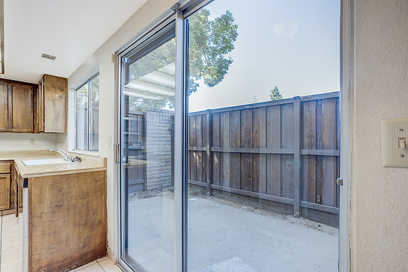 937Claremont23