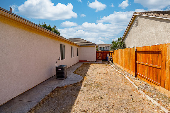 3803HlenPerry30