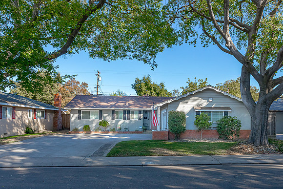 1613 Cherrywood 01