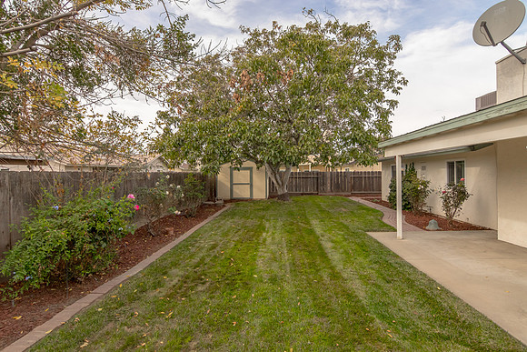 2216 Ridgeway Dr-029