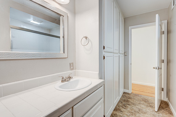 1613 Cherrywood 18