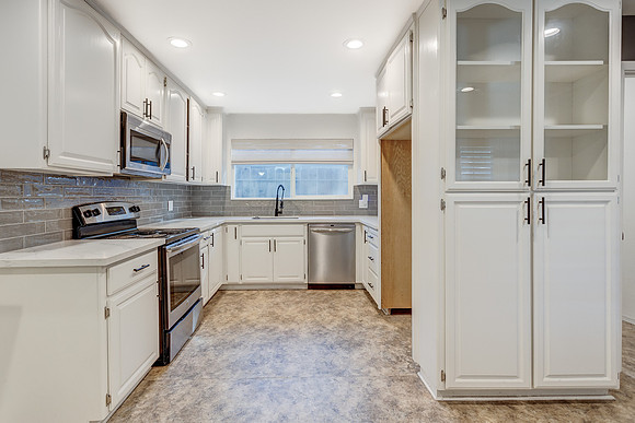 1613 Cherrywood 08