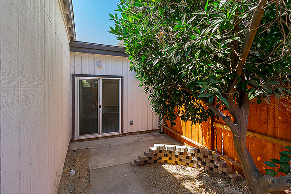 1130 Winters Dr, Manteca44