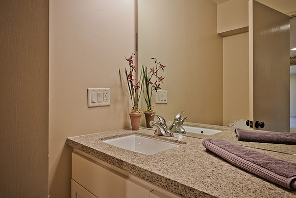7009 Oakmont-014