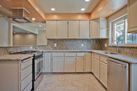 7009 Oakmont-007