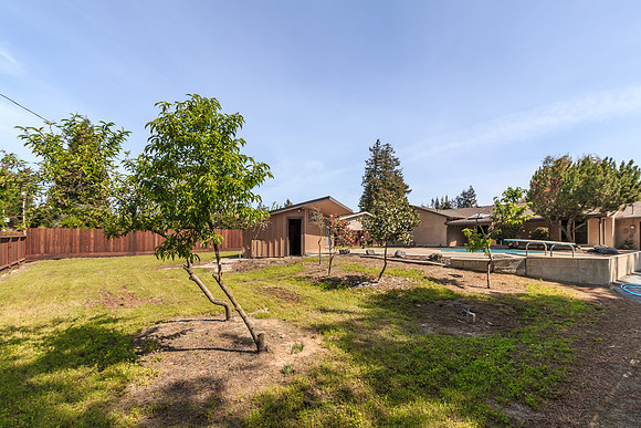 7009 Oakmont-024