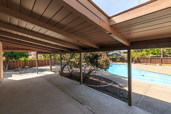 7009 Oakmont-022