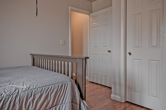 5937 McArthur-022