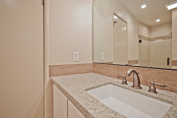 7009 Oakmont-020
