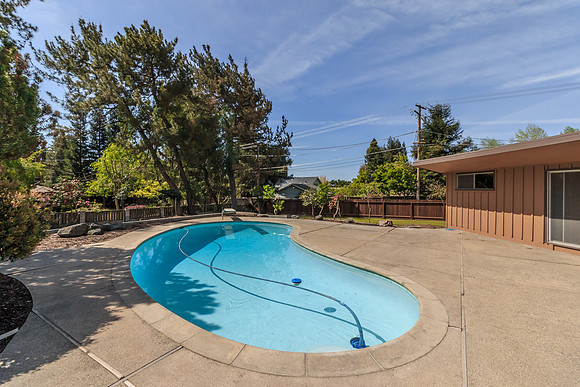 7009 Oakmont-021