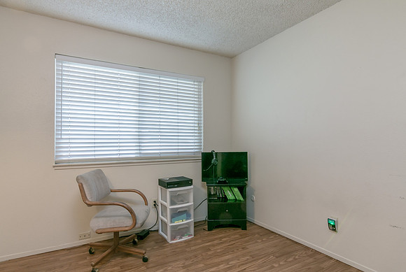 2808 Bateman -016