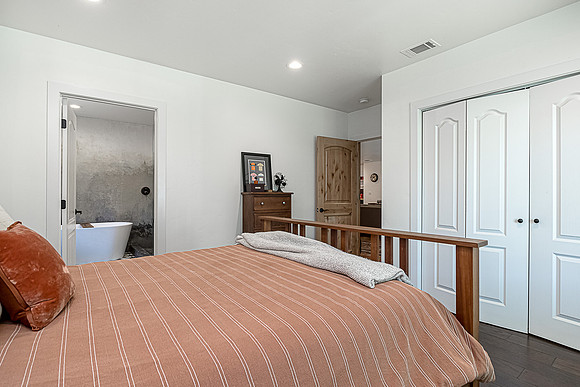 522 Myrtle18