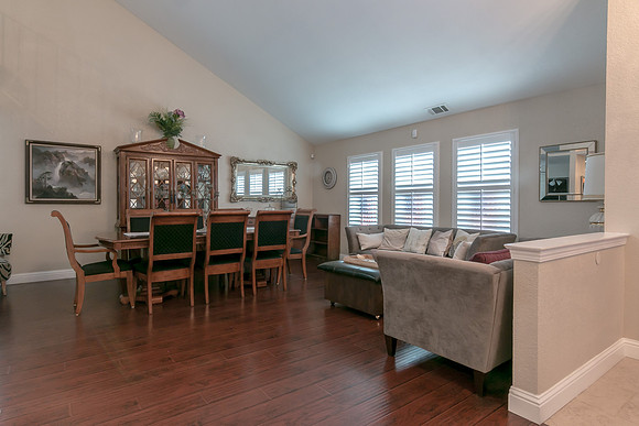 9435 Chisholm Way-004