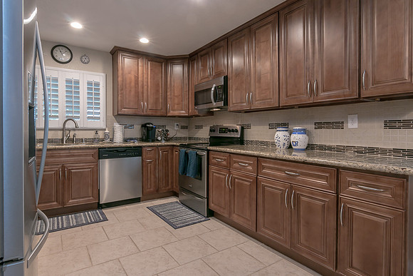 9435 Chisholm Way-010