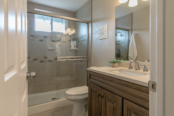 9435 Chisholm Way-019
