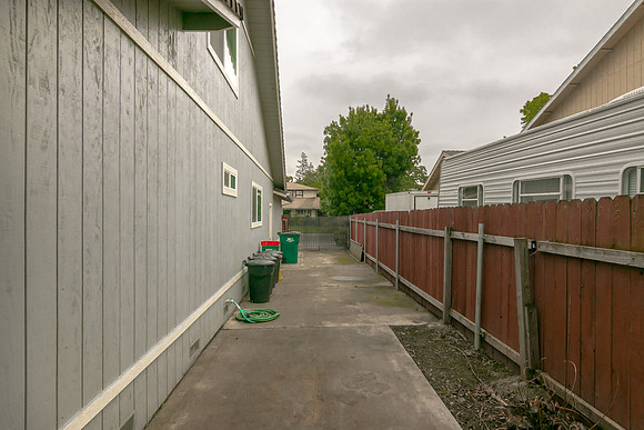 9435 Chisholm Way-028