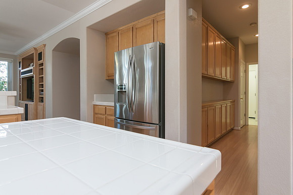 2440 Garrett -009