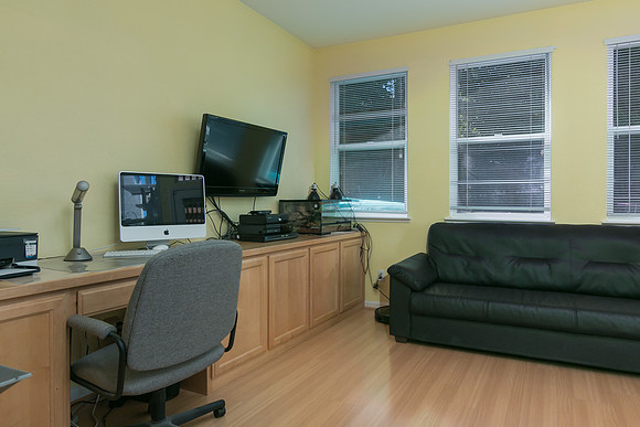 2440 Garrett -011