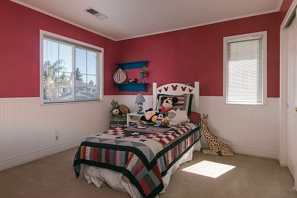 2440 Garrett -022