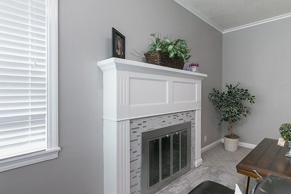 2123 Elmwood -015