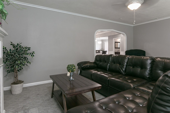 2123 Elmwood -016