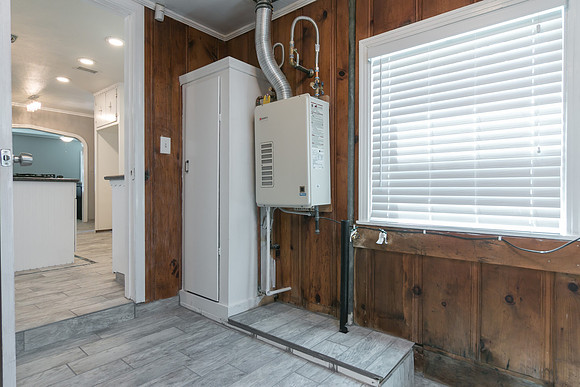2123 Elmwood -019