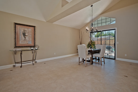 1320 Blair-004