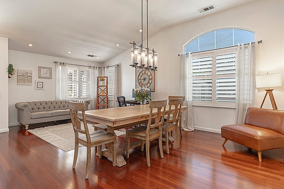 1701Trellis10