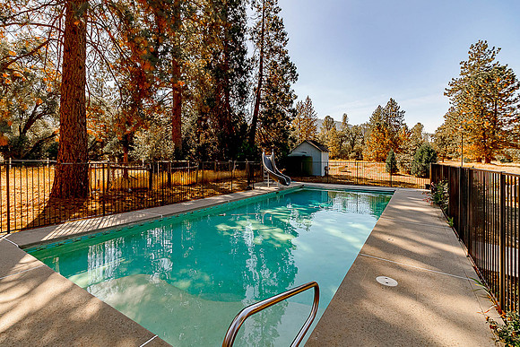 52419 Rd. 423, Oakhurst42