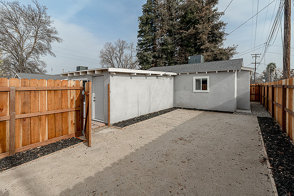 460Colfax30