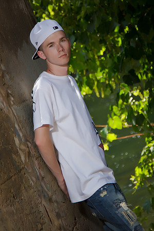 12Cameron005
