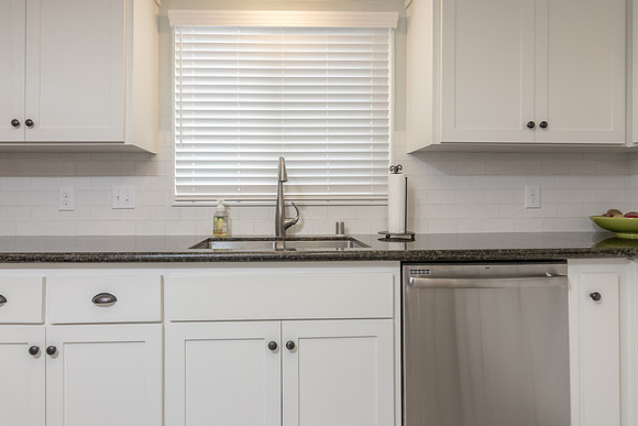 2216 Ridgeway Dr-015