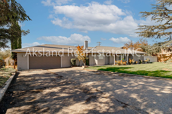 12415 Frontage 02