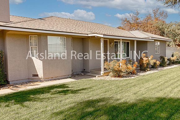 12415 Frontage 04