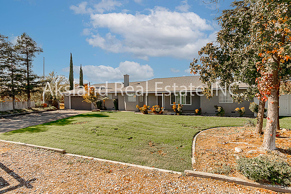 12415 Frontage 03