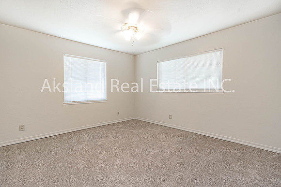 12415 Frontage 10
