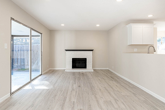1506Linwood07