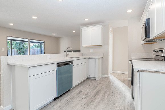 1506Linwood11