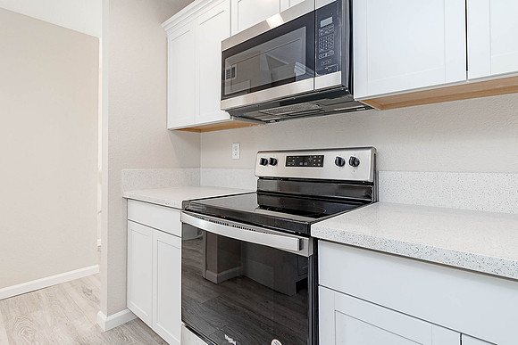 1506Linwood12