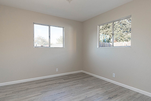 1506Linwood20