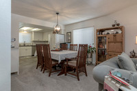 2216 Ridgeway Dr-011
