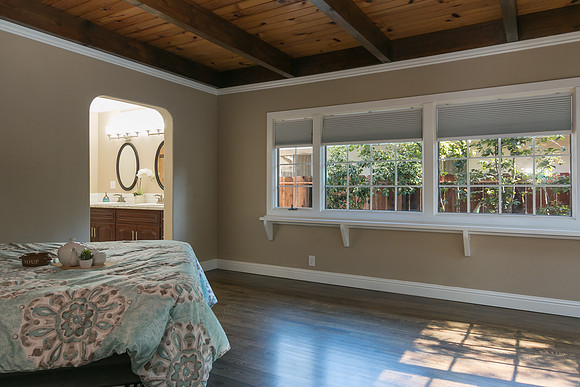 1048 Harvard-021
