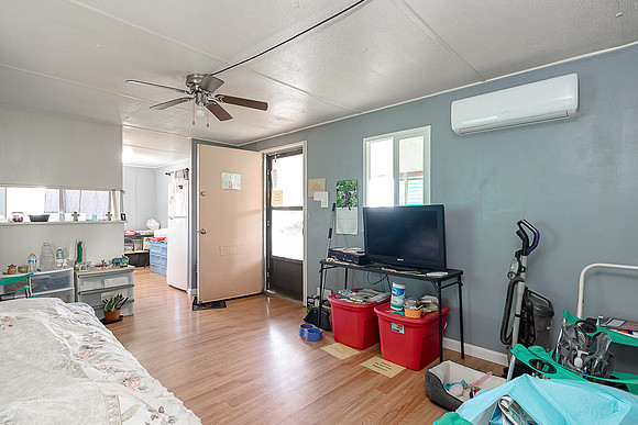 4449 S Carpenter13