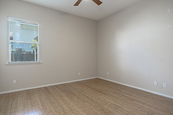 2100Paramount21