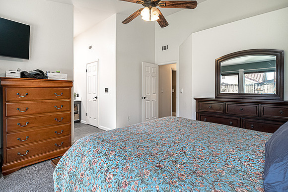 520Ninth22