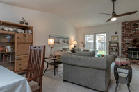 2216 Ridgeway Dr-013