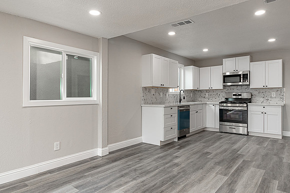 460Colfax23